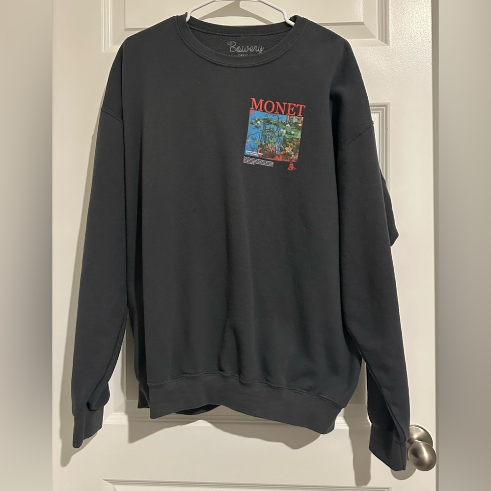 sweatshirt